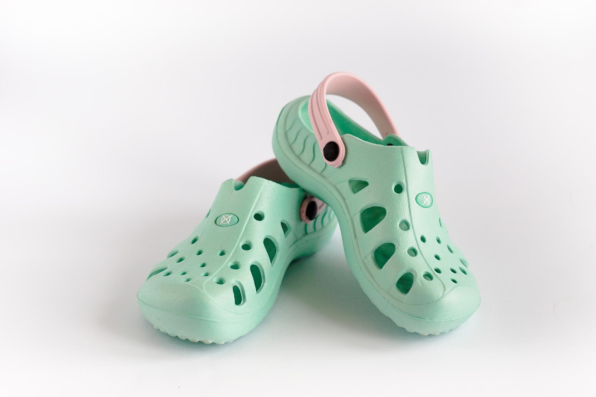 Idealne buty dziecięce na lato – czym kierować się przy wyborze?